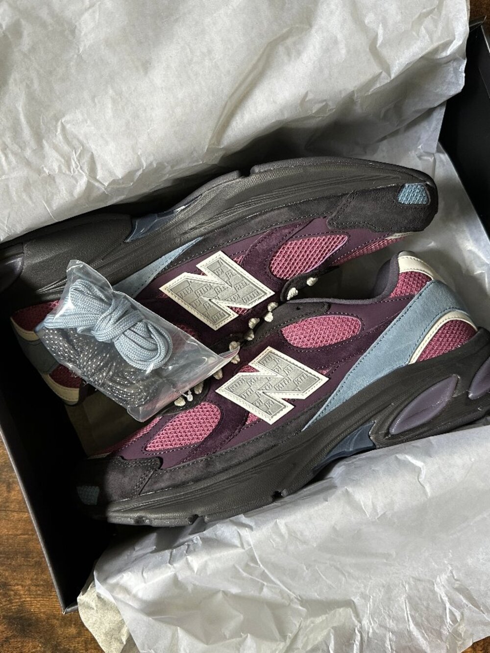 NEW IN BOX KITH x New Balance Abzorb 2010 - Purple / Black - Size 12